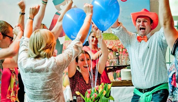 Bedrijfsuitje Utrecht Hou van Holland quiz game